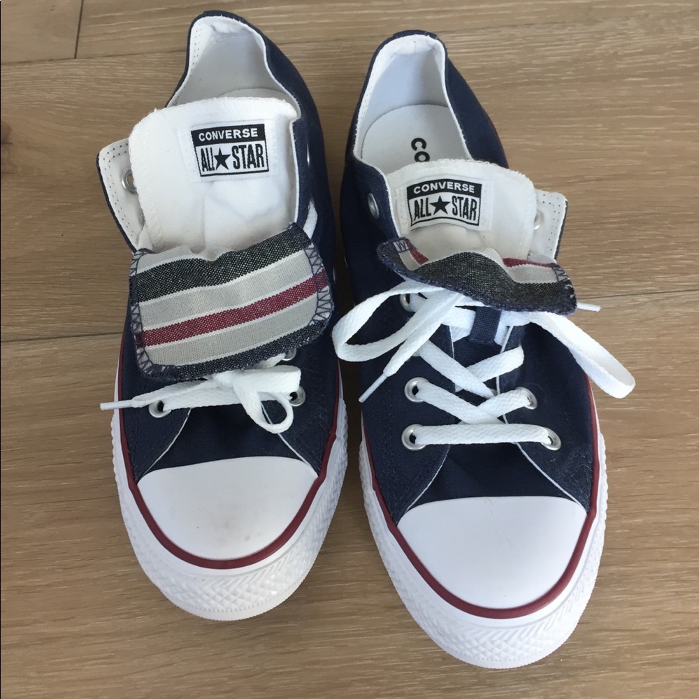Double tongue navy blue converse